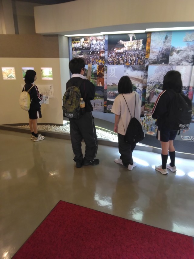 郡上八幡の歴史や伝統文化にふれることができます。春駒って、なに？会話もはずみます。