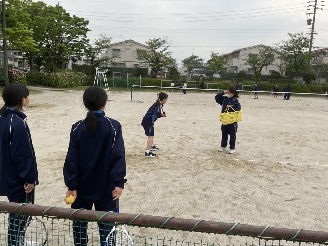 女子テニス部